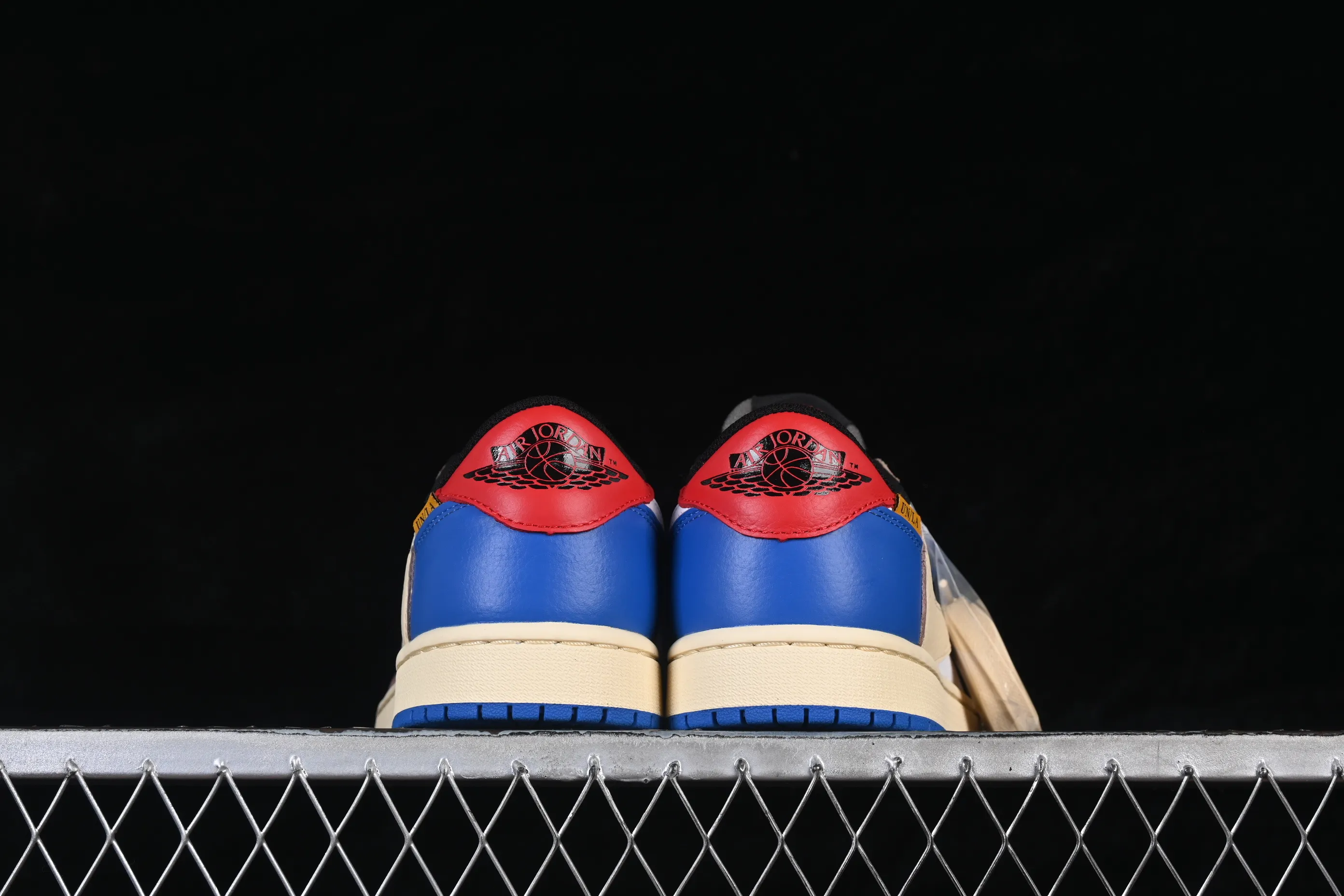 All categories Air Jordan Jordan series basketball shoes Air Jordan 1 Low Travis Scott x Air Jordan 1 Low OG AJ1 Joe 1 joint overhead hook DM7866-111